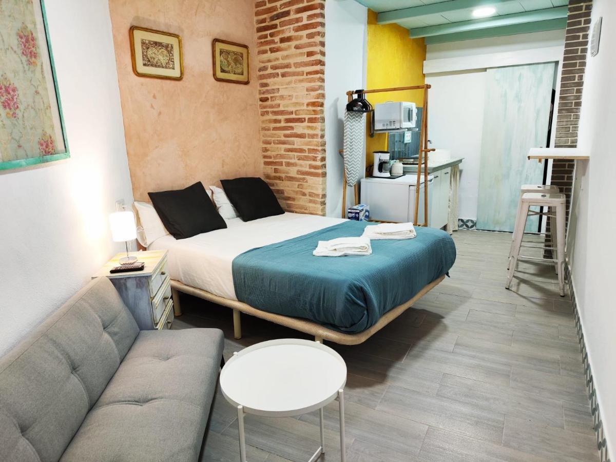 Puerta De Cordoba Apartments By Frenteabastos Carmona  Buitenkant foto